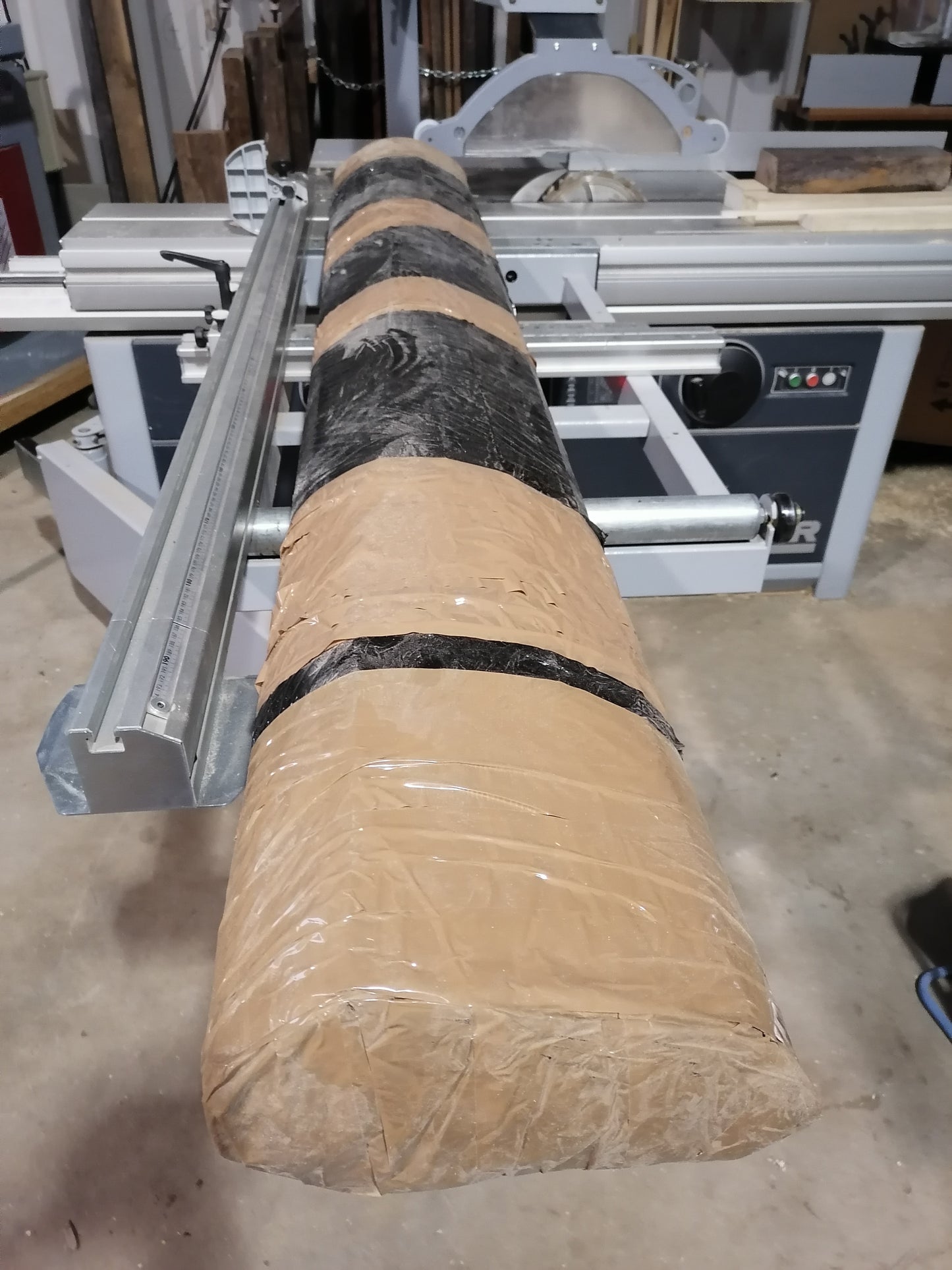 Paulownia Leistenpaket Lang