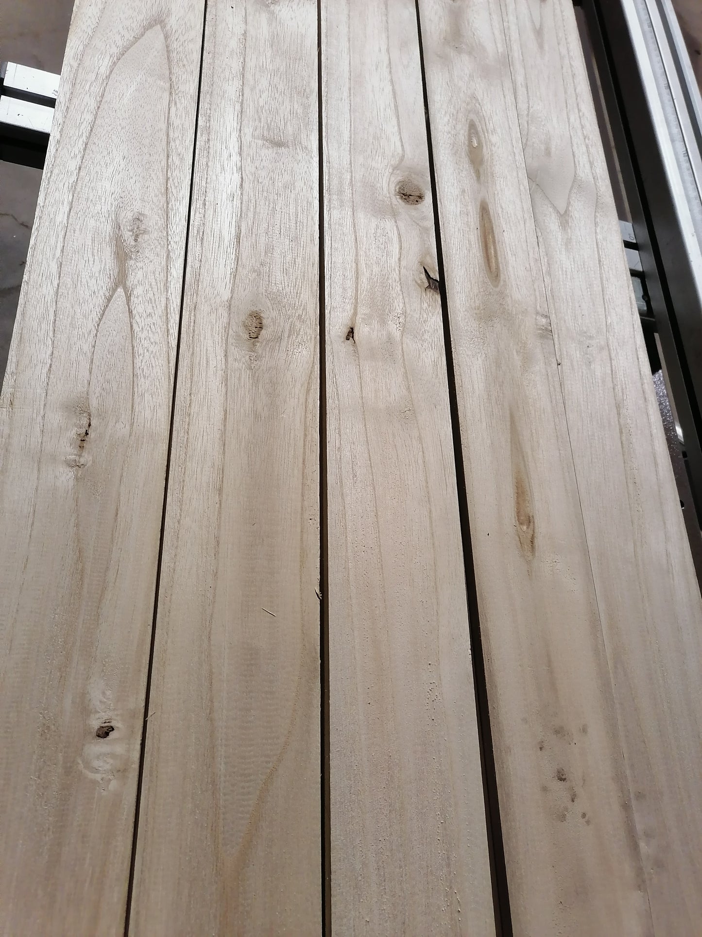 Paulownia Surfbrettleisten sägerau 2000x90x10mm B-WARE