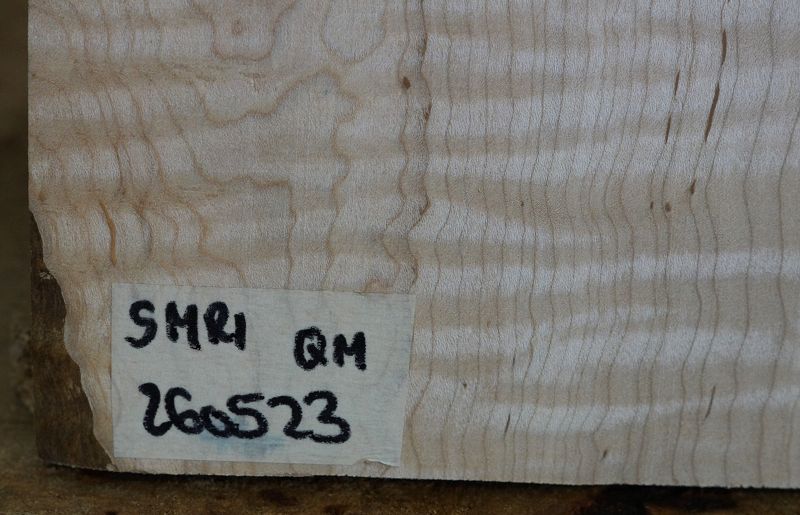 Aufleimer Quilted Maple 260523