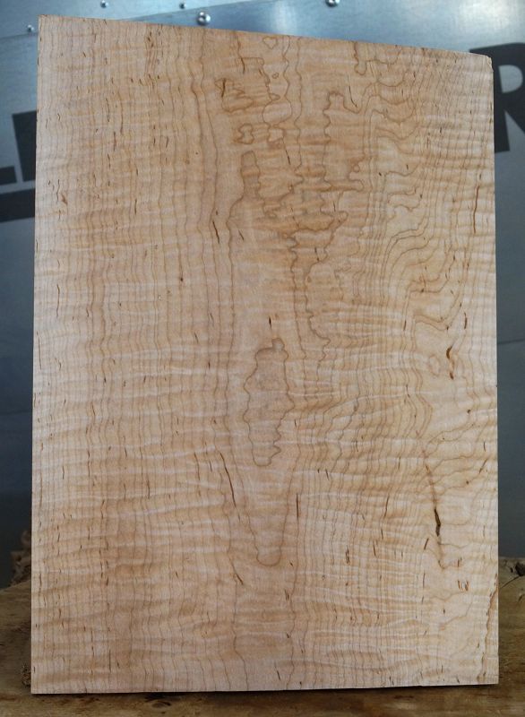 Aufleimer Quilted Maple 260523