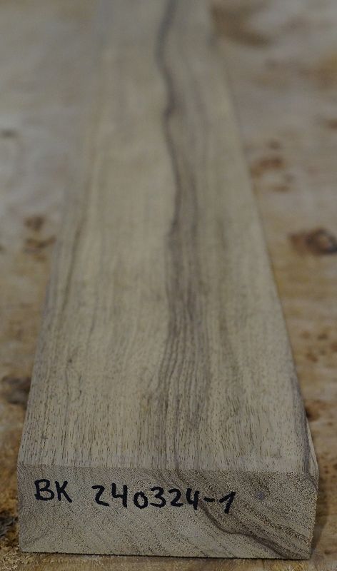 Halsrohling Black Korina 240324-1