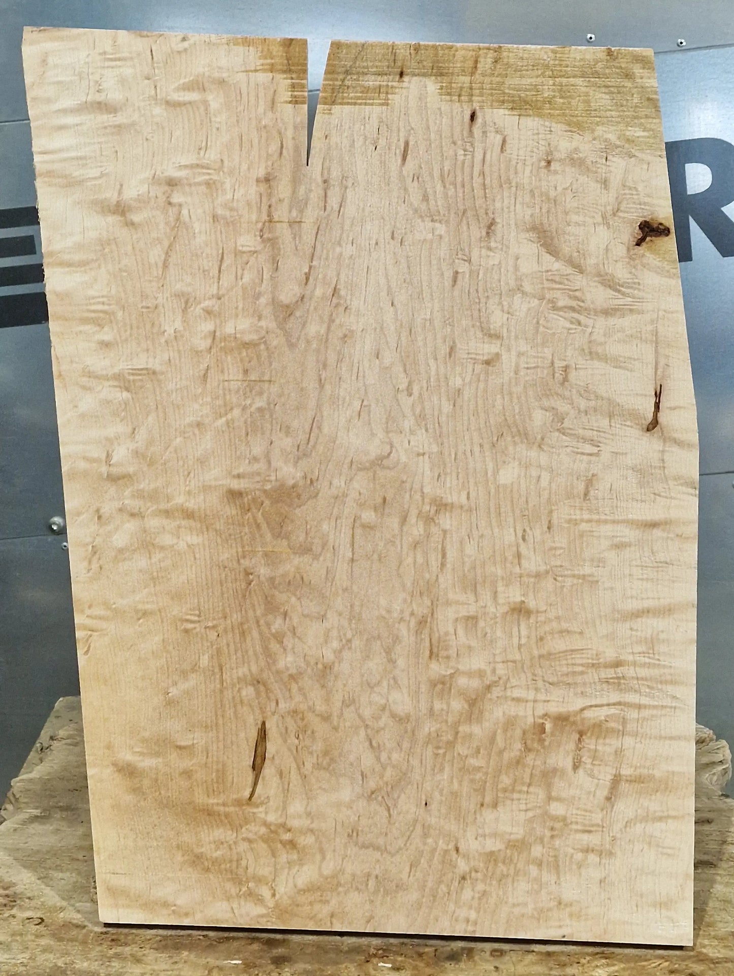 Aufleimer Quilted Hard Maple 040526