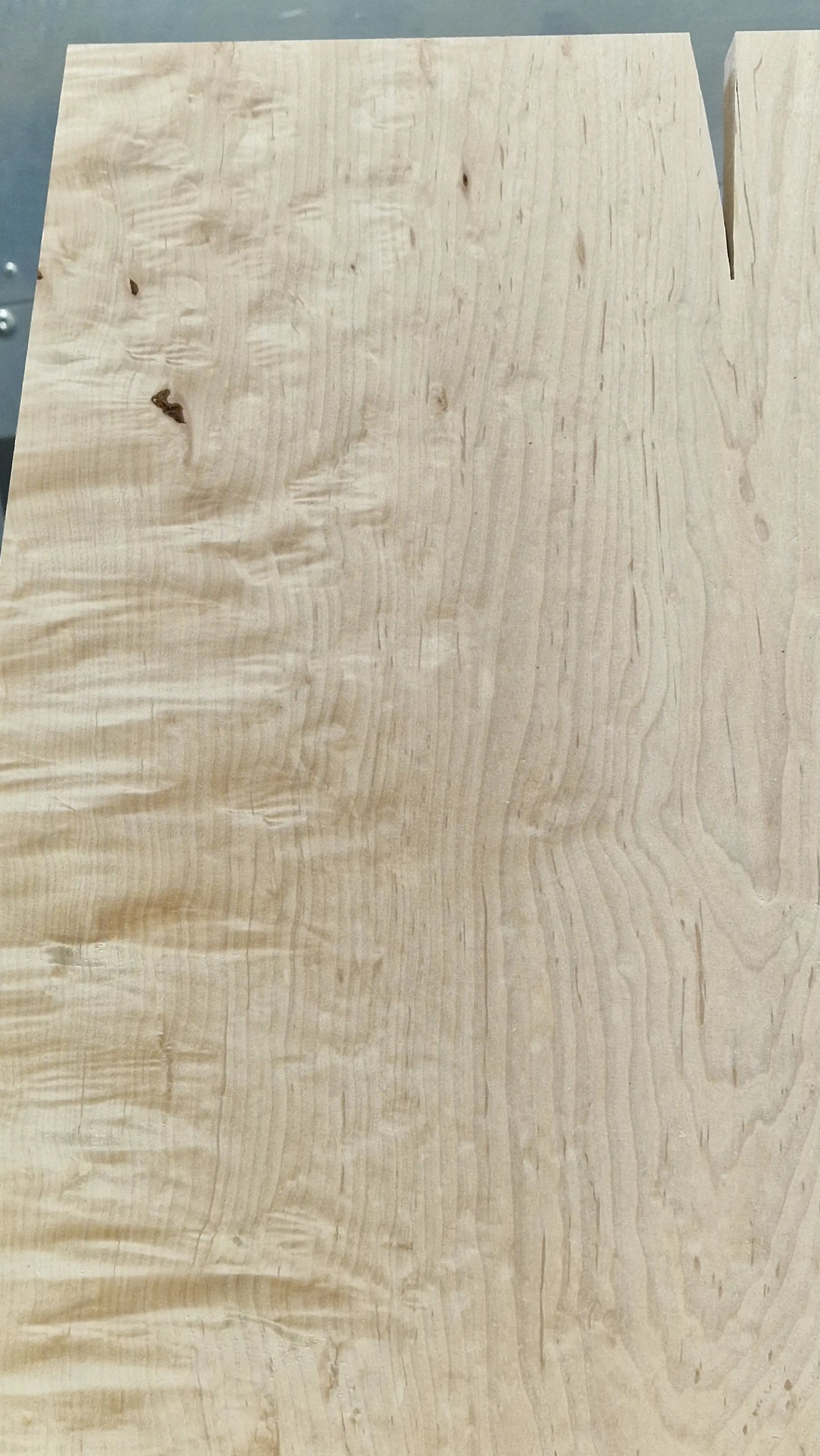 Aufleimer Quilted Hard Maple 040526
