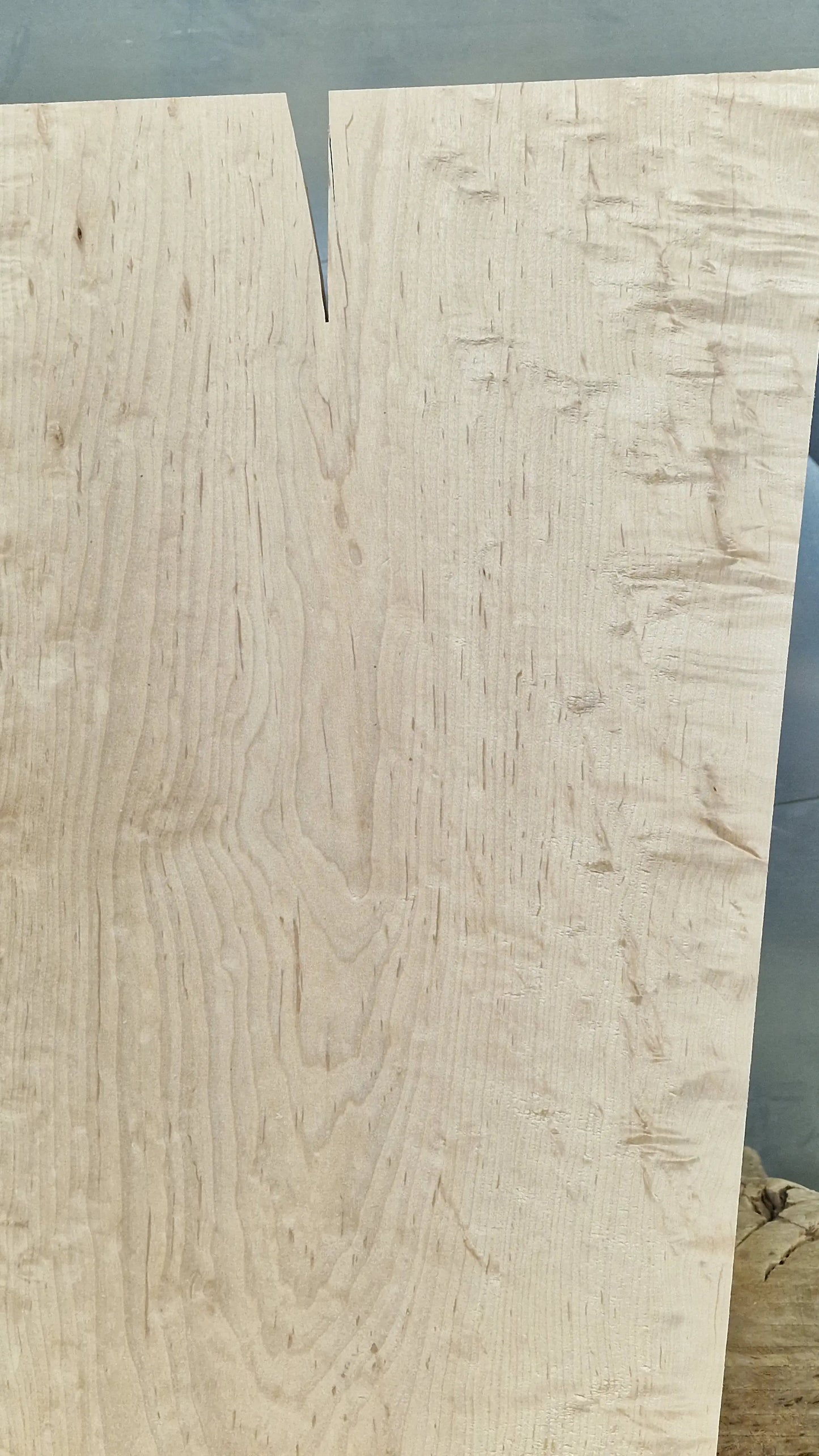Aufleimer Quilted Hard Maple 040526