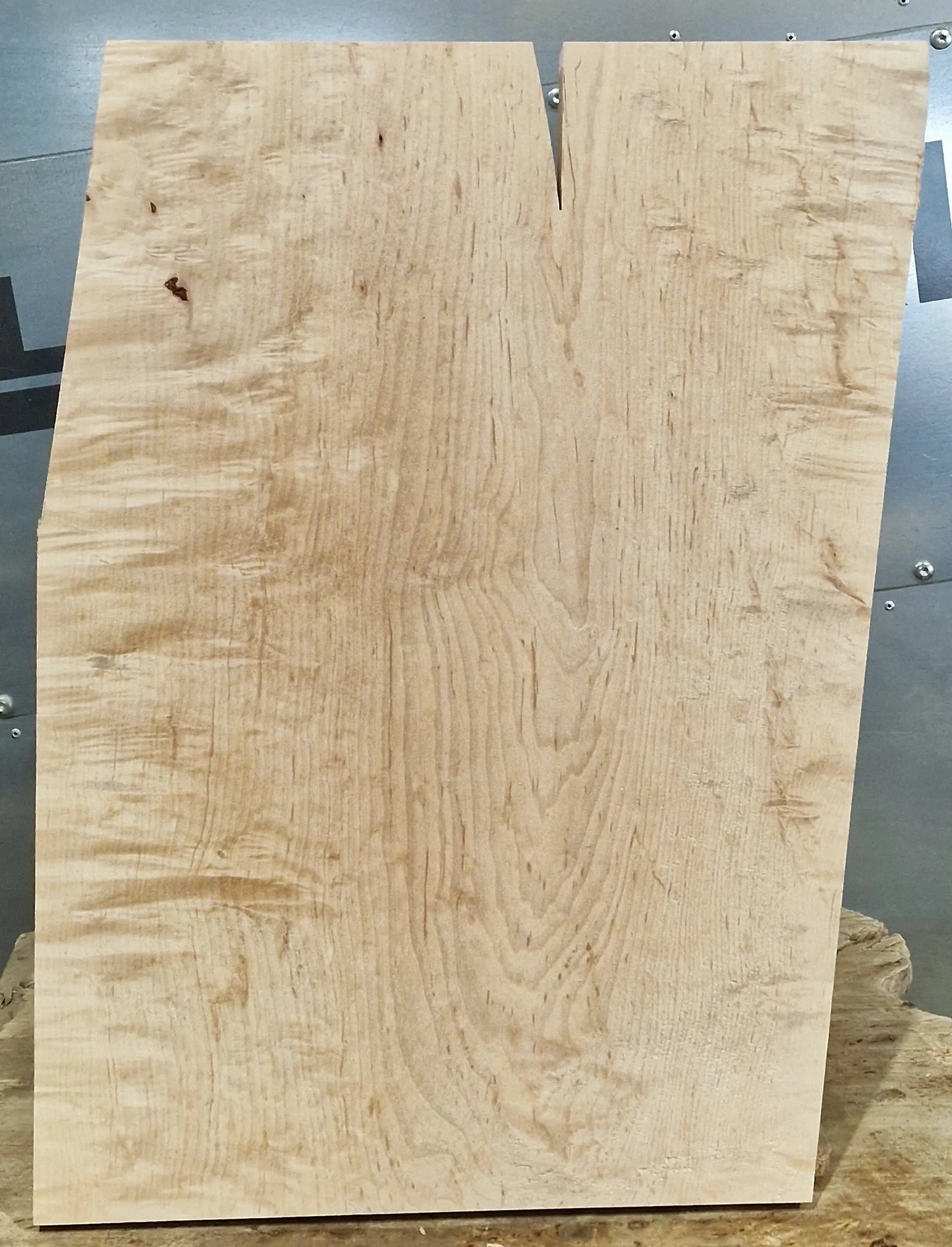 Aufleimer Quilted Hard Maple 040526