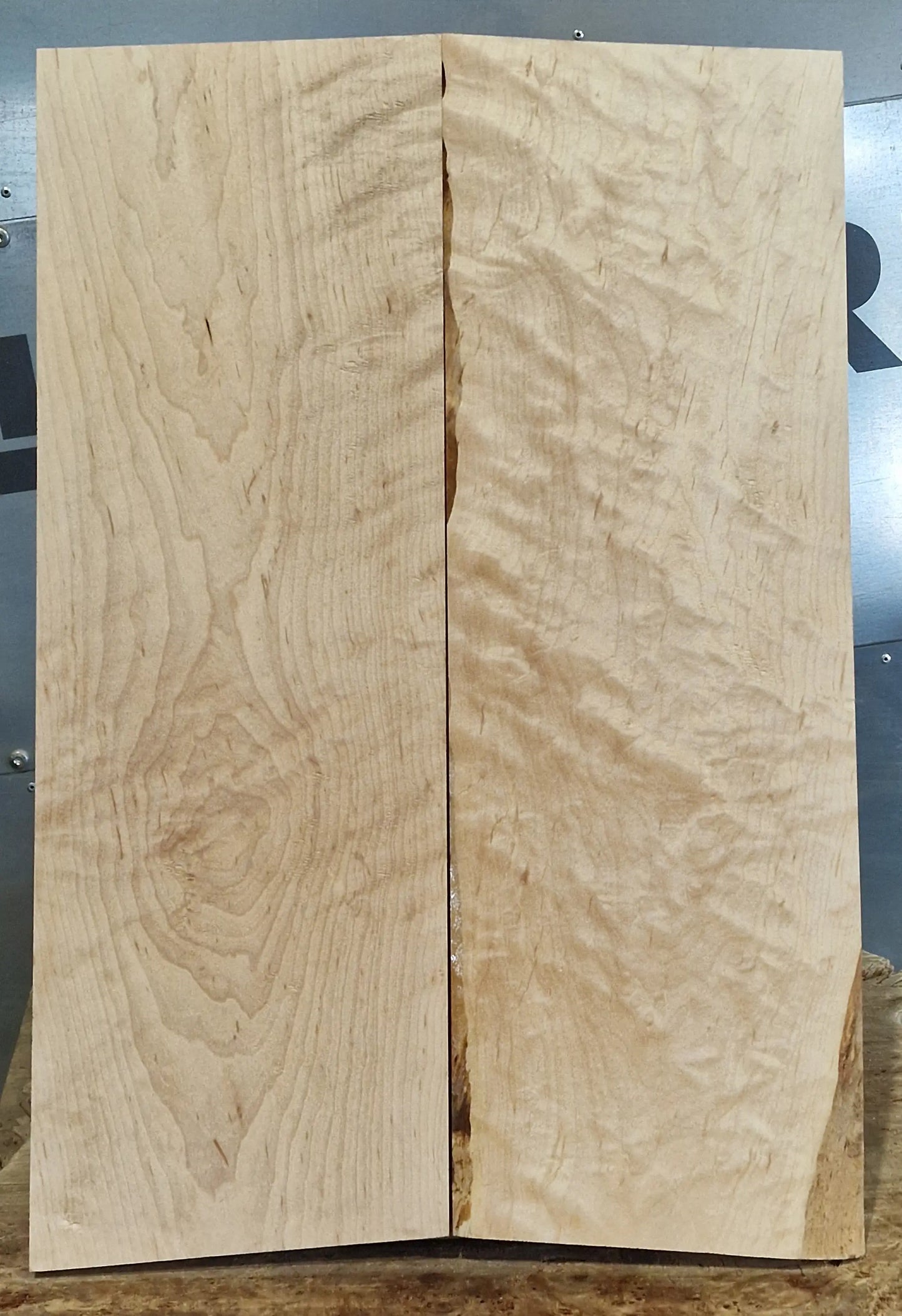 Aufleimer Quilted Hard Maple 180526-1