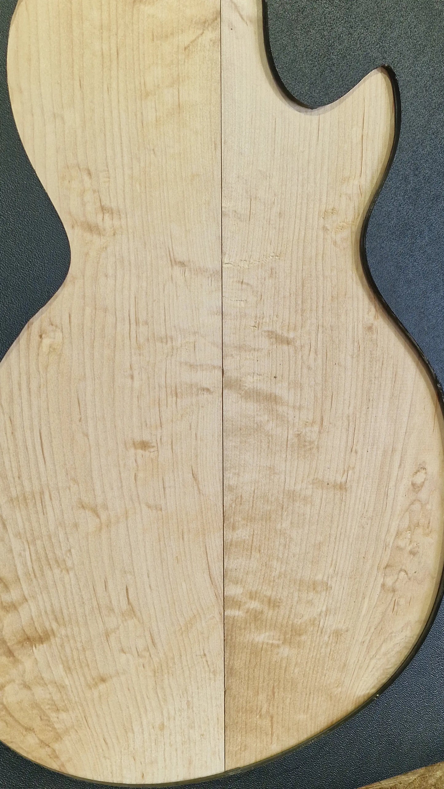 Aufleimer Quilted Hard Maple 180526-3
