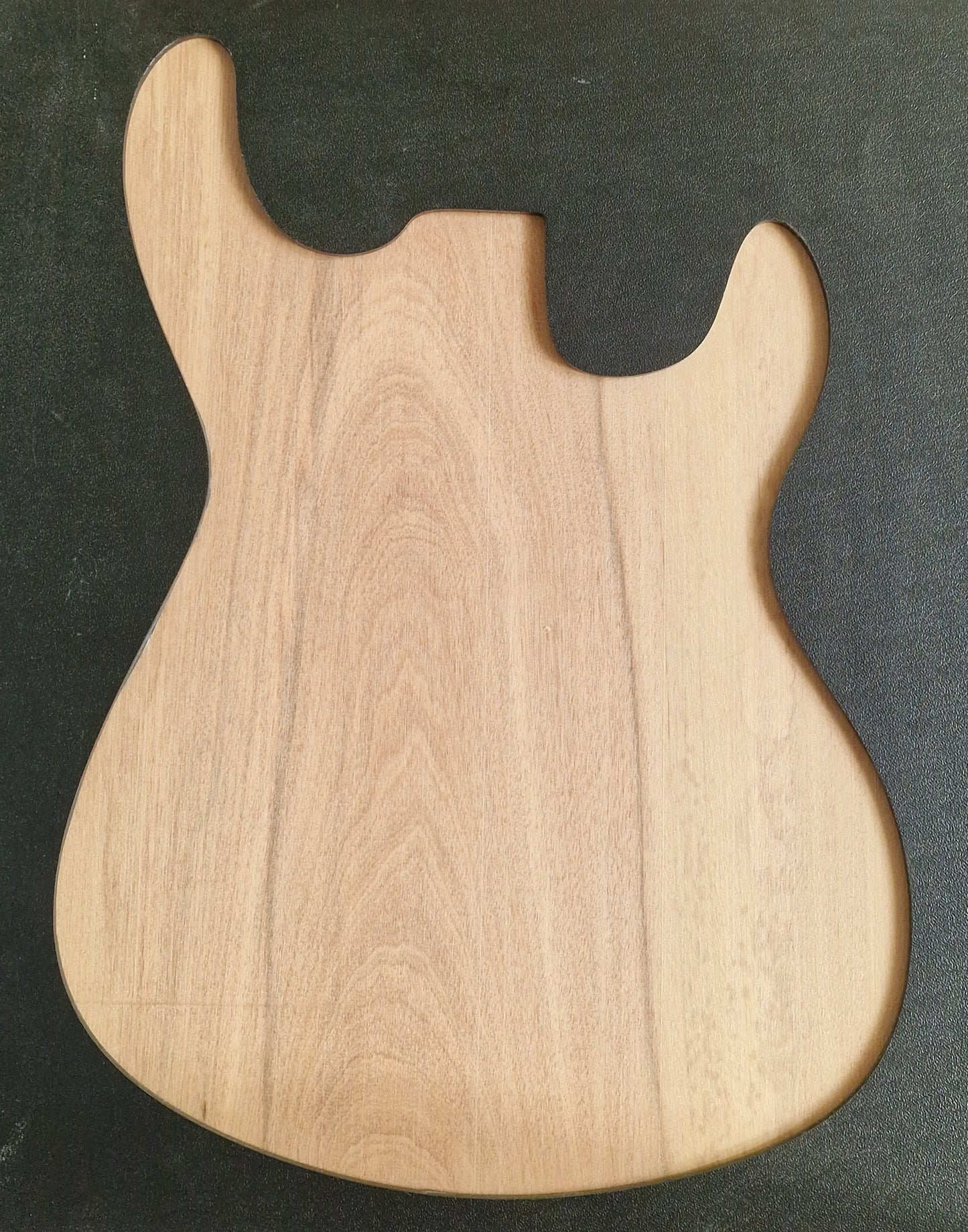 Bodyrohling Abura 290925-2