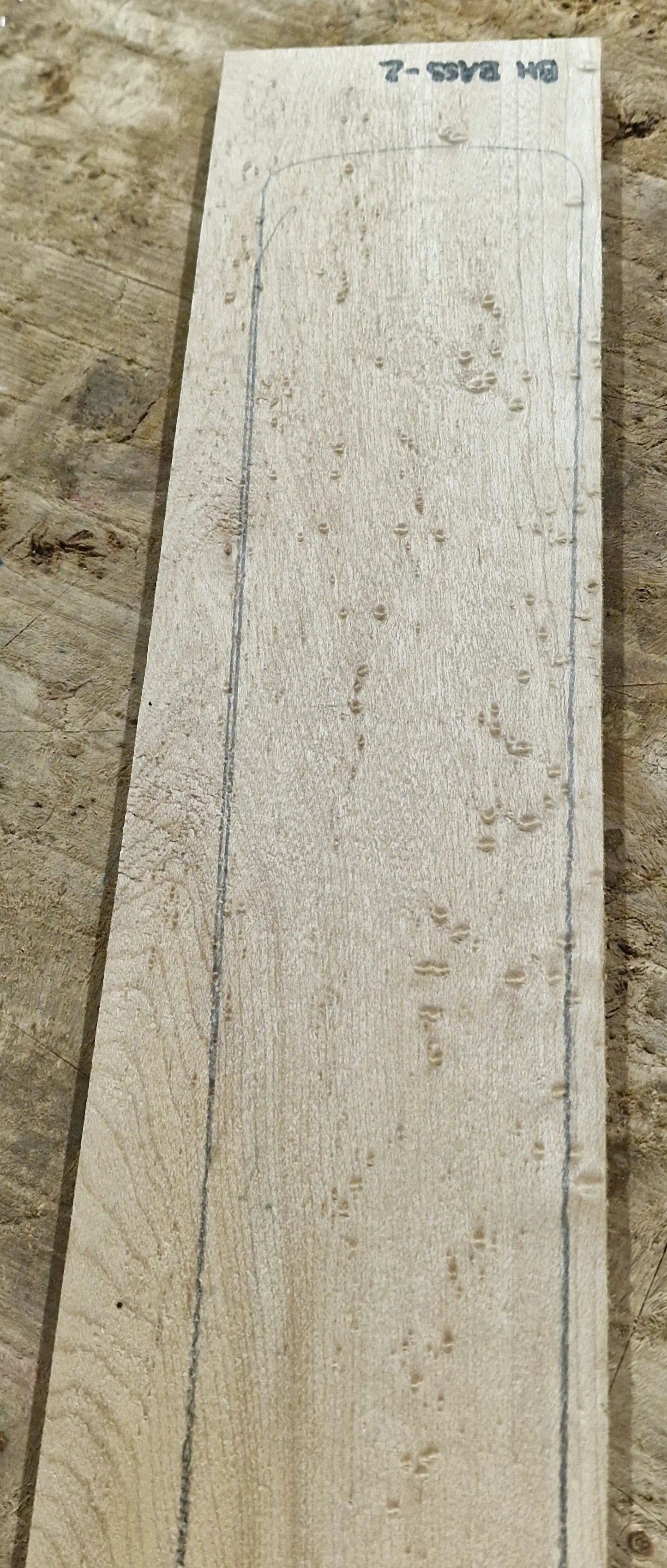 Griffbrett Birds Eye Maple Bass 2