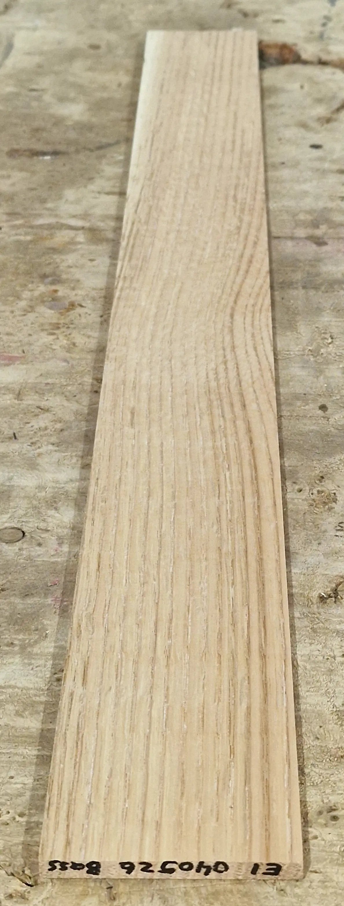 Griffbrett Eiche 040526 Bass