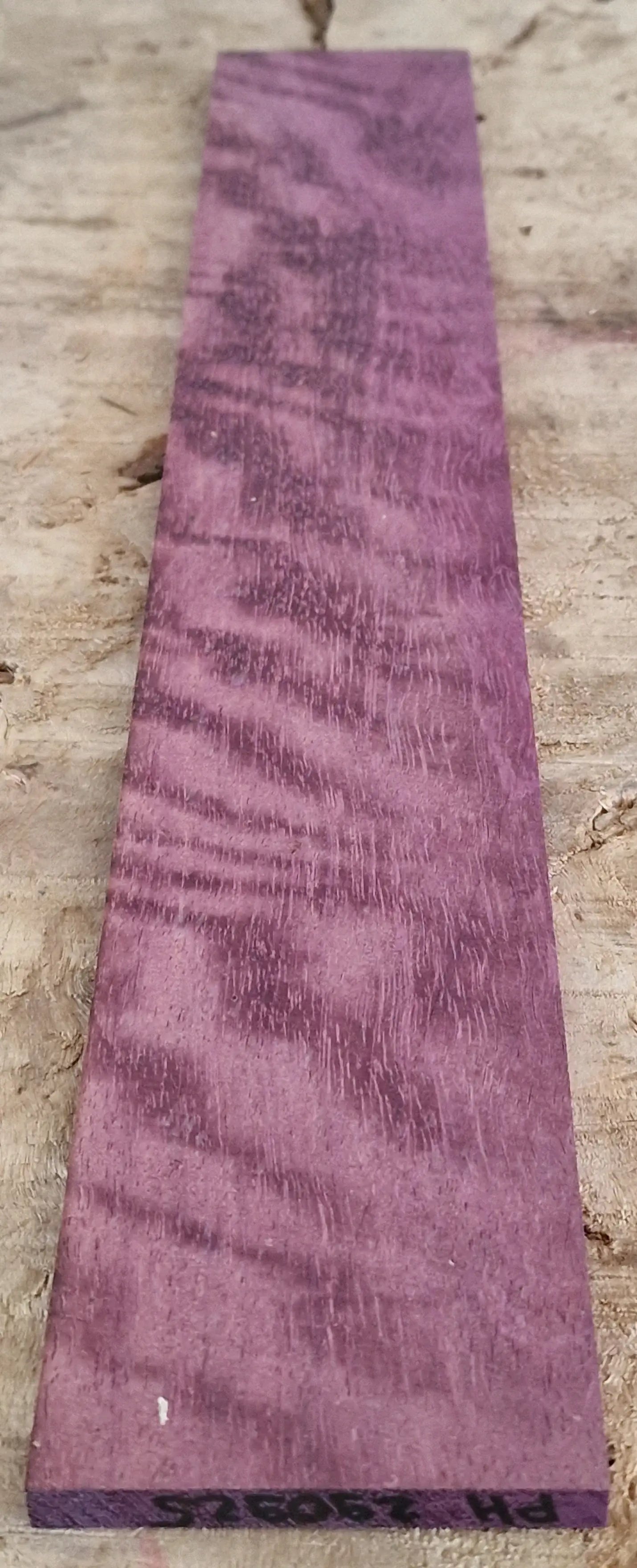 Griffbrett Purple Heart 290925