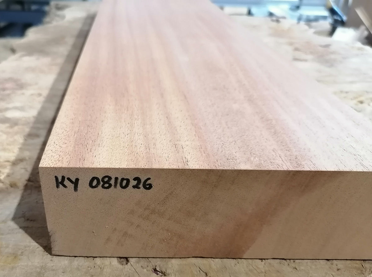 Halsrohling Khaya 081026